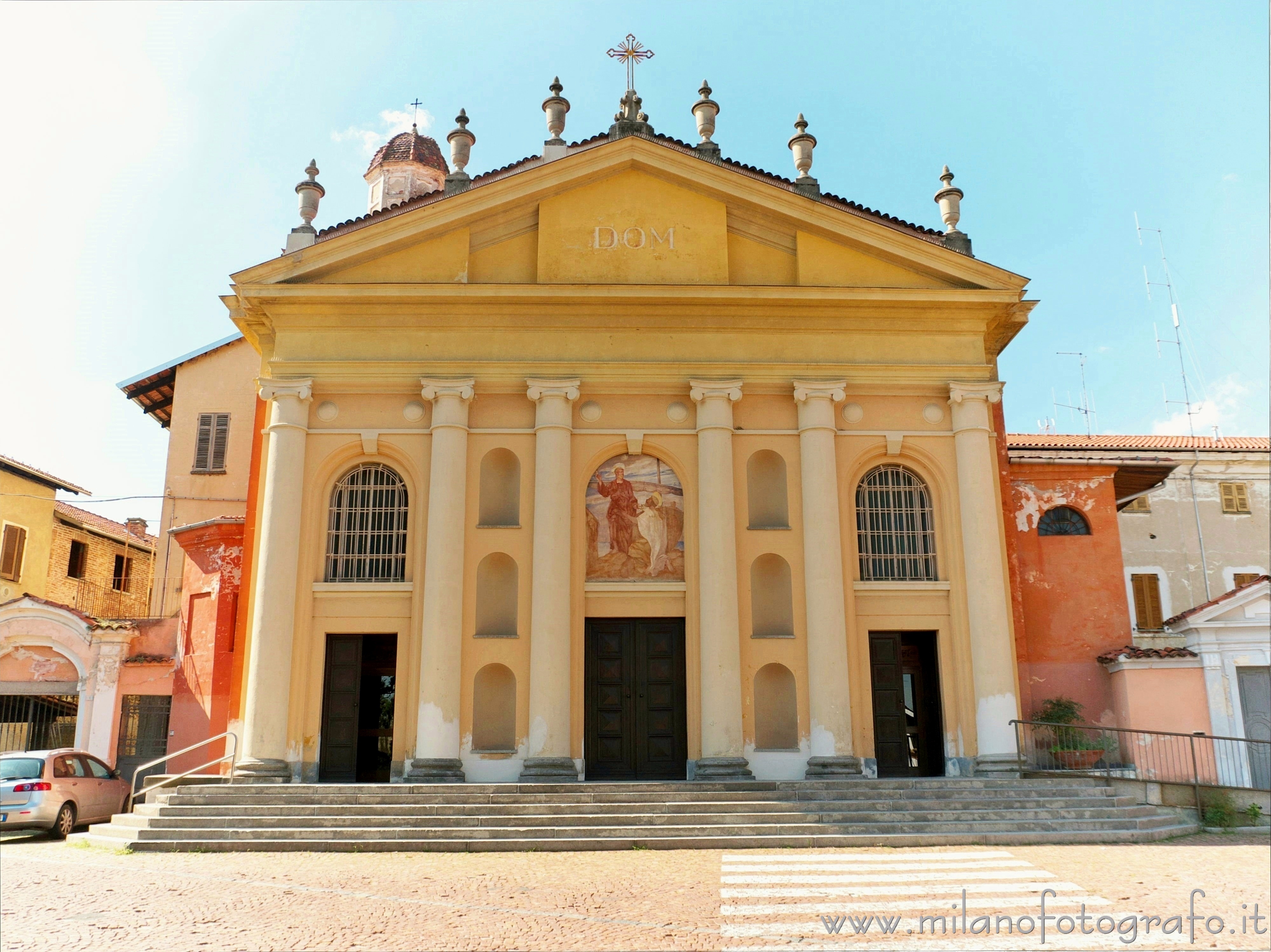 Candelo (Biella) - Facciata della Chiesa di San Pietro